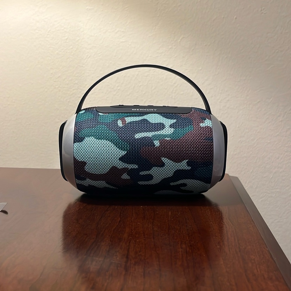 MERKURY INNOVATIONS - BOOST Portable Wireless Speaker - Camo